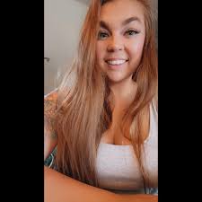 How does the Guardian Bond work in the Zodiac Academy series?