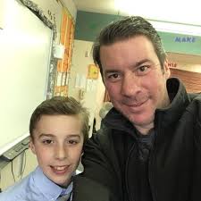 Anthony Toth (@AnthonyToth)