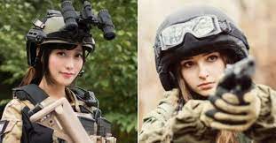 Greek's military forces are known as the hellenic armed forces that comprises men and women with equal rights. 10 Most Attractive Female Armed Forces Beautiful Women Soldiers