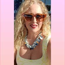 ❗Tras la polémica del vídeo del conductor que atropelló a un repartidor de  Glovo en #Algeciras, hoy circula otro clip que vuelve a situar la seguridad  vial en el centro del debate.