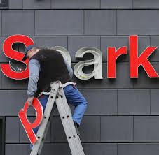 The actual founder of the steiermärkische sparkasse was the emperor. Banken Und Sparkassen Beenden Zeitalter Der Filialen Welt