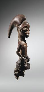 Charme Punu Lumbo Figure Sotheby S Pf1508lot85qrpen African Art African Sculptures Tribal Art