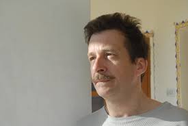 UNA POESIA INEDITA di Steven Grieco Rathgeb “Felice notte O Bon” con un  Commento impolitico di Giorgio Linguaglossa “«Felice notte O Bon», è un  augurio di buonanotte, l'augurio di entrare nel regno