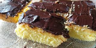 Der kuchen muss mindesten 1 nacht im kühlschrank rasten und wird kalt serviert. Lpg Kuchen Ddr Klassiker Die Gourmetlette