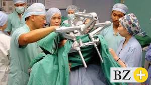 Both women insisted, however, that the controversial operation. Entscheidende Phase Bei Trennung Siamesischer Zwillinge Braunschweiger Zeitung