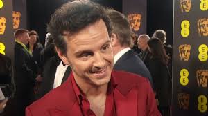 Andrew Scott wisely dips after penis question