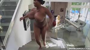 Big Ebony Tits Swaying Running - XNXX.COM