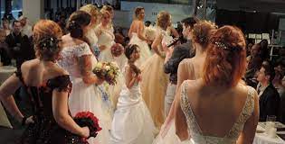 Brautmodenmessen ab juni 2021 haben folgende messetermine zum thema brautmode ergeben: Ruckblick Auf Die Brautkleider Messe In Saarbrucken Saarland Saarland Saarbrucken Neunkirchen Mode Walus