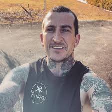 What causes a slow oil drip in a Volkswagen EOS?