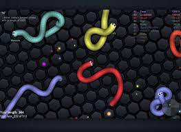 Du bist in der schlangenwelt und du musst überleben und alles essen, was du auf deine weise findest, die anderen schlangen angreifen. Slither Io Modernes Snake Spiel Erobert Den App Store