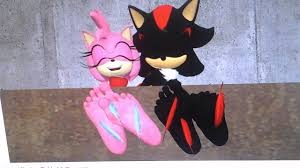 You may tickle or be tickled by a sonic character of your choice. Sonic Tickles Cream Shefalitayal