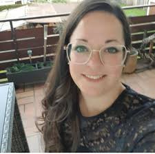 Habe gerade diese Nachricht erhalten: Guten Morgen Benjamin Weißt du  zufällig wem die Böcke und Schafe gehören die bei dem orangenen Häuschen  mit dem großen Leonberger drauf, eingezäunt sind? Oder kennst du