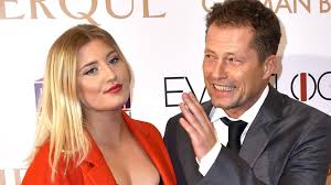 August um 21:15 uhr findet im open air kino donau, film & sterne im ssv bad in ulm statt. Til Schweiger Ex Frau Dana Der Mann Hat Oft Wenig Lust Die Kinder Zu Erziehen Bunte De
