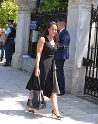 Σε μια εξομολόγηση που δημιούργησε μεγάλη αίσθηση προχώρησε η υφυπουργός εργασίας και κοινωνικών υποθέσεων δόμνα μιχαηλίδου στην εκπομπή πάμε δανάη στο mega αναφορικά με το θέμα της υιοθεσίας. Domna Mixahlidoy H Koykla Oikonomologos Poy Orkisthke Yfypoyrgos Ergasias H Zwh Einai Omorfh
