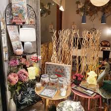 A dettagliare ogni arredo sono i complementi, elementi essenziali per personalizzare qualsiasi ambiente. Arredoteca Luci Creative E Complementi D Arredo Home Facebook