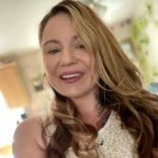 Shannon Kizer (1987-2021)