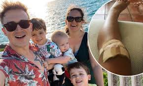 Hawtcelebs is your primary destination for the very latest women celebrity, fashion style, red carpet, entertainment, pop culture. Giovanna Fletcher Reveals Son Buddy 3 Needed Stitches After Slicing Open His Knee On Holiday Daily Mail Online