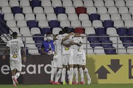 Check spelling or type a new query. Atletico Mg Vence O America De Cali Em Noite Violenta Na Colombia Com Bombas E Gas Lacrimogeneo Lance