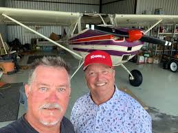 Why do hurricane hunters stay at 10,000 feet?