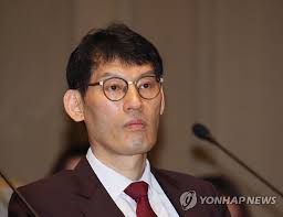 정치 패러다임의 변화와 권력의 이동 : í†µí•©ë‹¹ ì›Œí¬ìˆ ë°œì œìž ë°•ì„±ë¯¼ ì •ì¹˜ì»¨ì„¤í„´íŠ¸ ì—°í•©ë‰´ìŠ¤
