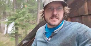 Who doesn’t love a good deck joke? 😎😂, If Kyle hadn’t gone into  contracting, he could’ve been a comedian! , (On that note, remember to tip  your waitresses. 😜), •, •, •, •, •, •, #deckbuilder ...