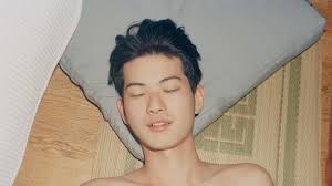 Drew Pettifer Explores Male Intimacy With Men He Met On Japanese Tinder Avec Images