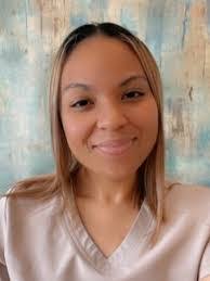 Rosa Clay's Instagram, Twitter & Facebook