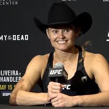 Ufc vegas 14 ended on a nervy note for rafael dos anjos, as contrary to the general consensus, judge chris lee ruled rounds 2,3 and 4 in favor of paul felder. Video Andrea Lee Admits Legs Began To Feel Like Cement Before Submitting Antonina Shevchenko At Ufc 262 Mma Fighting