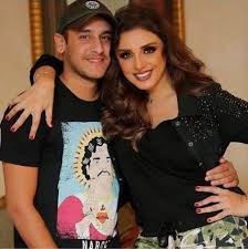 قالت مدام أمال لمدام منى: Ø¨Ø¹Ø¯ Ø§Ø¨Ù†Ø© Ù…Ù†Ù‰ Ø²ÙƒÙŠ ÙˆØ£Ø­Ù…Ø¯ Ø­Ù„Ù…ÙŠ Ø£Ø¨Ù†Ø§Ø¡ Ø§Ù„Ù…Ø´Ø§Ù‡ÙŠØ± ÙŠØ®Ø·ÙÙˆÙ† Ø§Ù„Ø£Ù†Ø¸Ø§Ø± ÙÙŠ Ø£Ø­Ø¯Ø« Ø¥Ø·Ù„Ø§Ù„ØªÙ‡Ù… Ø¯Ù†ÙŠØ§ Ø§Ù„ÙˆØ·Ù†