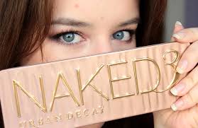 Verblenden sie mit sanften pinselstrichen die gleiche farbe auf dem. Urban Decay Naked 3 Palette Augenmakeup Ideen Carina Teresa Beauty Blog