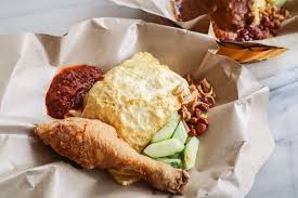 Het is ook het inheemse gerecht in aangrenzende gebieden met een aanzienlijke. Hoyeah Nasi Lemak This New Stall Has Awesome Fried Chicken Special Nasi Lemak Miss Tam Chiak
