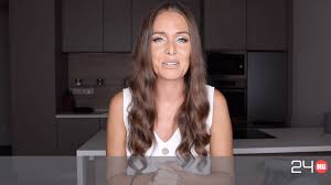 Sydney van den bosch is an actress, known for геракл (2014). Sydney Van Den Bosch Ot Ev Utan Ismerte El Hogy Plasztikaztatott 24 Hu