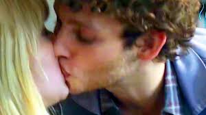 Résultat de recherche d'images pour "les grands saison 2"