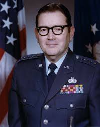 44 Recipients Of The Air Force Distinguished Service Medal Image: PICRYL