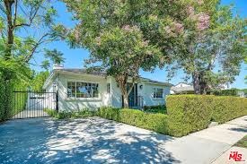 17501 Burma Street, Encino, CA 91316