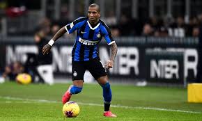 Antonio conte hits back at inter milan critics after win over sassuolo in serie a. Ashley Young Reveals Antonio Conte Tried To Sign Him For Chelsea Daily Mail Online