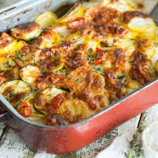 Zucchini Auflauf Mit Kartoffeln Ziegenkase Und Parmesan Rezept Zucchini Auflauf Rezept Rezepte Kartoffelgratin Mit Gemuse