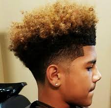 Tous les styles se déclinent chez naïg, que vous soyez sportif, classique, moderne nous vous orientons et vous conseillons pour une coiffure unique et adaptée. Afro Coiffure Homme Added A New Photo Afro Coiffure Homme