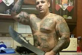 Citeste ultimele stiri despre tatuaje denis alibec pe gsp.ro! S A Cumintit Beleaua Interlopul Adrian Corduneanu Schimbare Radicala De Imagine Nu Mai Posteaza Poze Cu Sabii Si Pistoale Ci Fotografii Cu Sotia Si Copiii Mobile