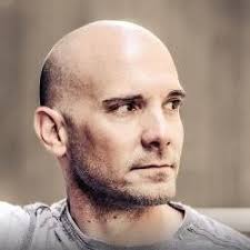 Internal Growth vs AI Hiring: Fostering Talent from Within