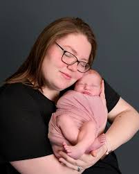 I'm just in love with how these photos turned out! Mom, Dad, and little  baby Savannah were the PERFECT clients to work with! ❤️ #newborn  #newbornphotography #newbornphotos #family #familyphotography  #familyphotographer #mukwonago #waukesha #