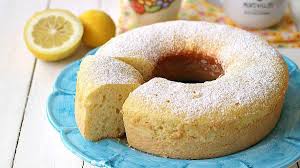 Gateau Au Citron Et Au Yaourt De Cyril Lignac Recettes Faciles Recette En 2020 Gateau Au Citron Recette Facile Gateau Yaourt Citron