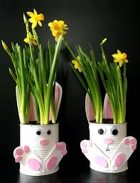 Basteln Mit Dosen Fur Ostern Tolle Bastelprojekte Fur Gross Und Klein Mull Blumenvase Alten Oste Basteln Mit Dosen Basteln Ideen Ostern Osterhasen Basteln