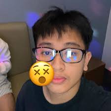 Idk if this is college related pero anyone po may knowledge or pwede po mag  explain about freelancing po? I'm a Shs Graduating student po, and naaawa  na po ako sa mother