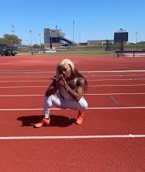 As of april 2021, she possesses a position in the top 10 fastest women for the 100 meter with a personal best of 10.72 seconds. Sha Carri Richardson On Twitter I Know You Want Me Come Get Me