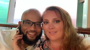 Love these peeps love the cruise live Johnny and band