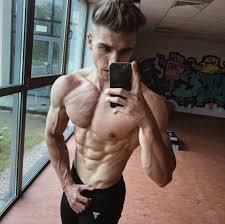 Jacek kramek mistrz polski w męskiej sylwetce 2015, doskonały fitmotywator, trener personalny i twoja motywacja jest w tobie! Garwolin Swoja Przyszlosc Zwiaze Z Branza Fitness Rozmowa Z Bartoszem Frelikiem Kurier Garwolinski