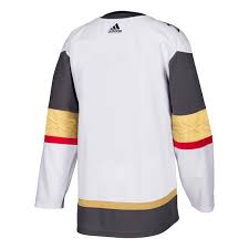 Machen sie sich bereit für den spieltag mit offiziell lizenzierten vegas golden knights trikots, uniformen und mehr, die im ultimativen. Vegas Golden Knights Mens Trikots Mens Knights Trikot Knights Breakaway Trikots Nhl Shop International