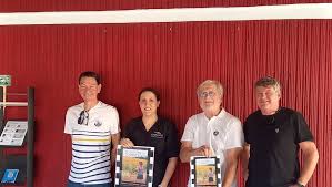 Gruissan: Jeunesse Rurale à l'Honneur & Championne de Volley Acclamée!