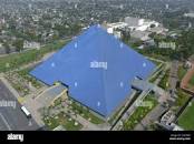 Walter pyramid long beach state hi-res stock photography and ...